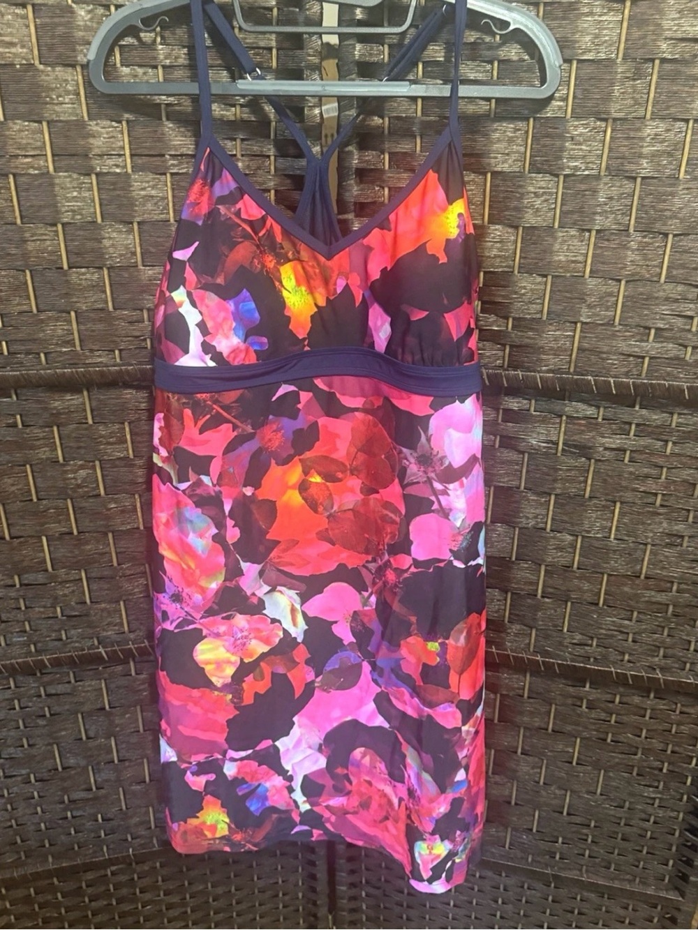 Athleta Floral Shorebreak Swim Bathing Suit Dress Racer Back large Red Pink Navy